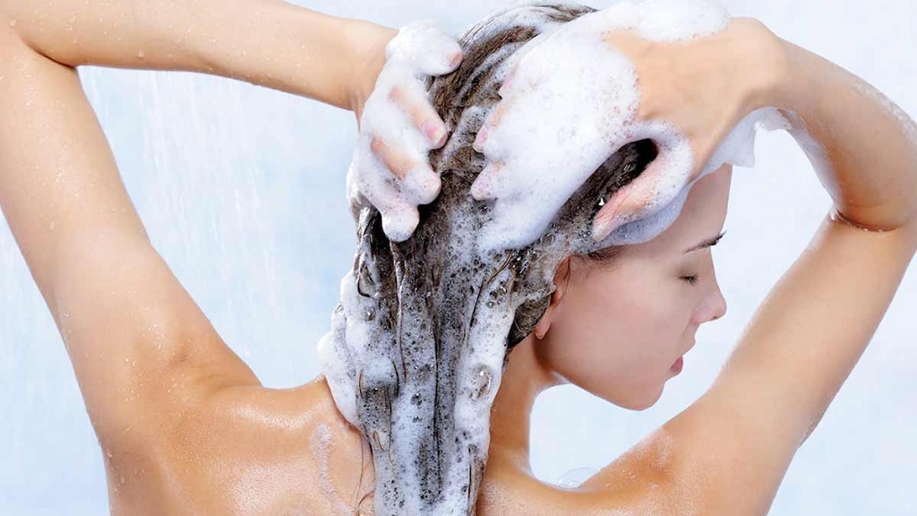 How to Find the Right Shampoo for Your Hair Type?